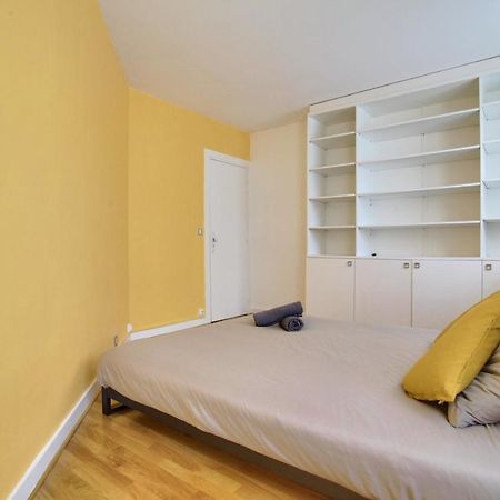2 Bedrooms Tour Eiffel Breteuil Париж Екстериор снимка