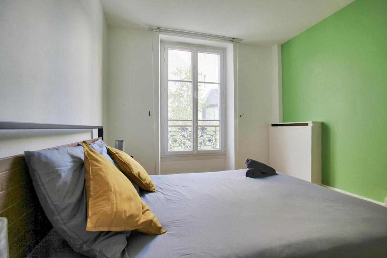 2 Bedrooms Tour Eiffel Breteuil Париж Екстериор снимка